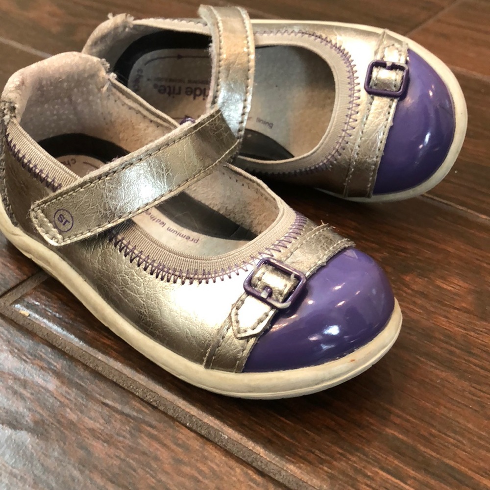 STRIDE RITE GIRLS SHOES 6M SILVER AND PURPLE